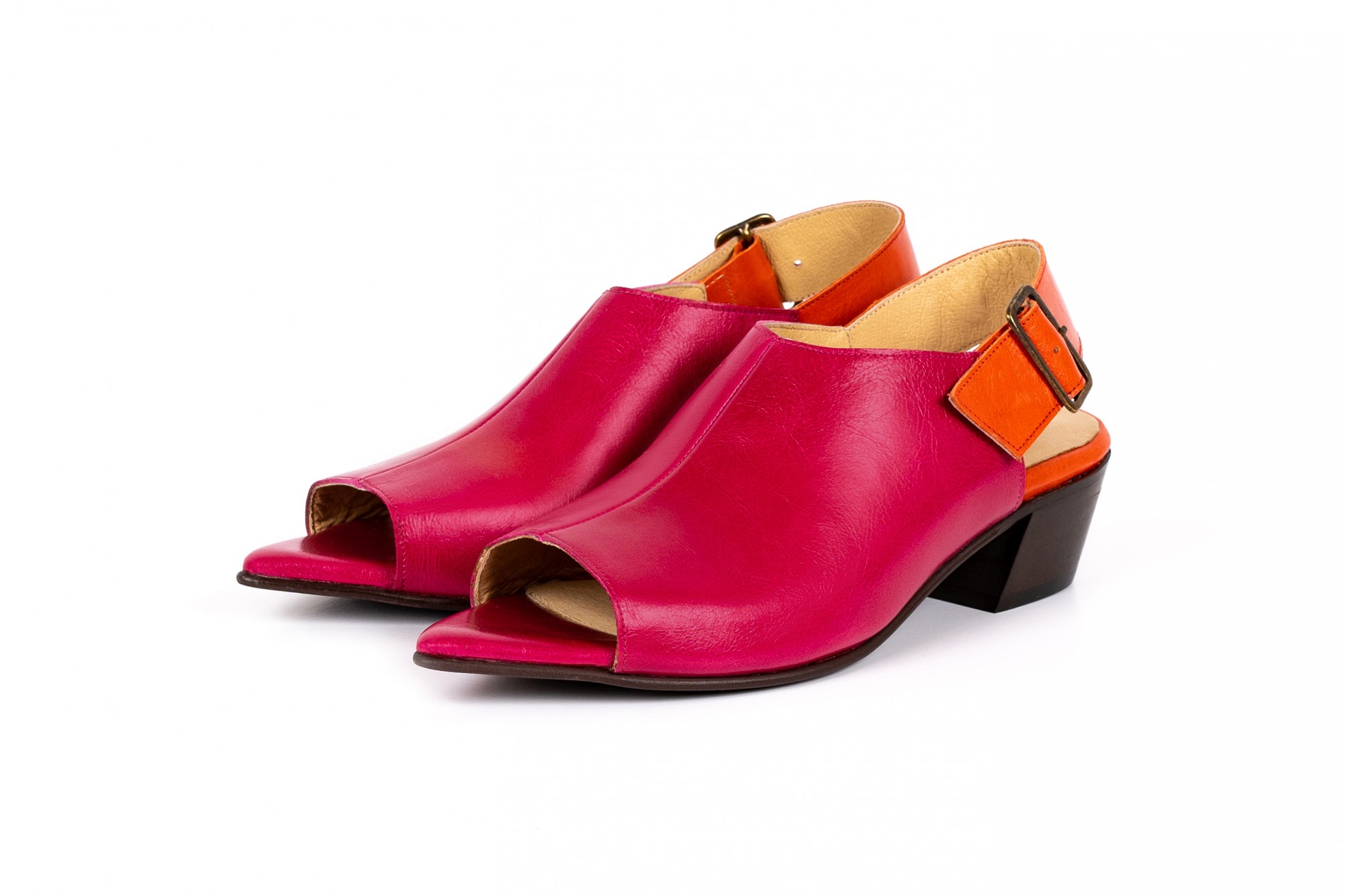 low heel closed toe sandals