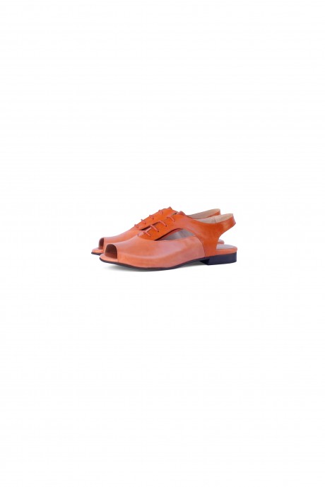 Flat leather sandals lace up peep toes 