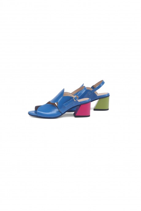 Heeled sandals in blue leather 