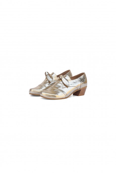 Metallic gold leather bow shoes with low chunky heel 