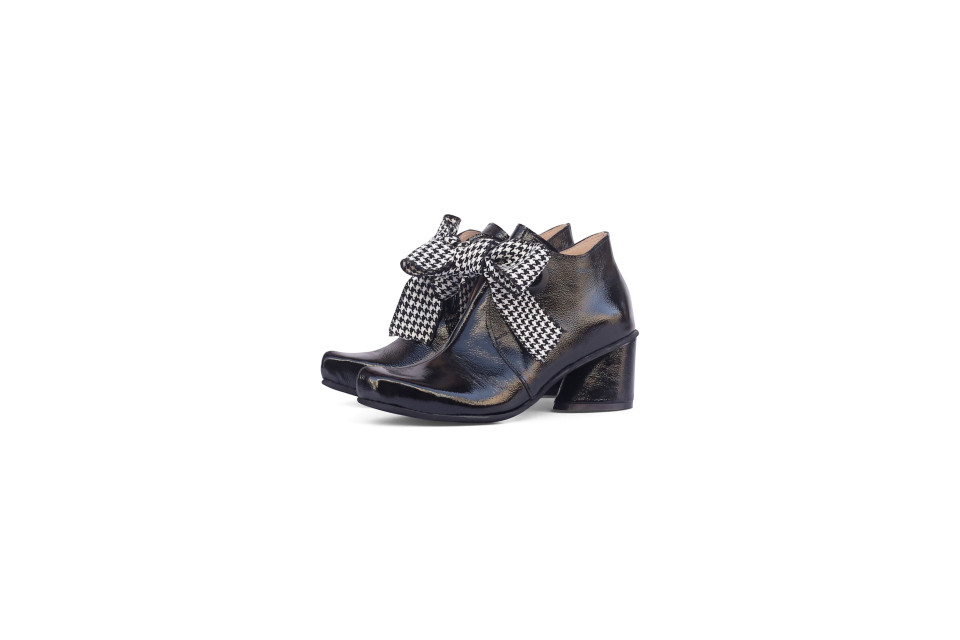 Black Glossy Leather Ankle Boots with Houndstooth Bow – 6 cm Heel